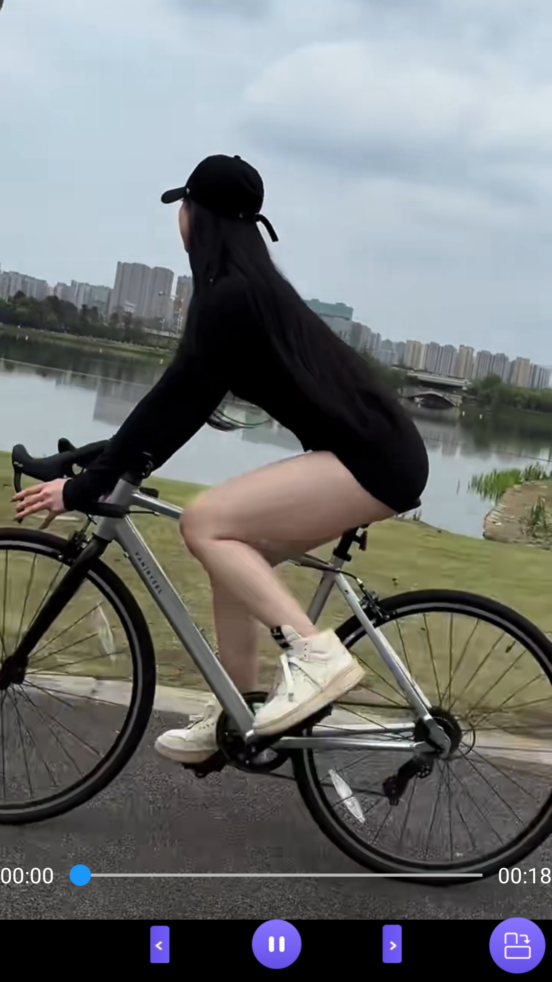 严厉女王黄金截图